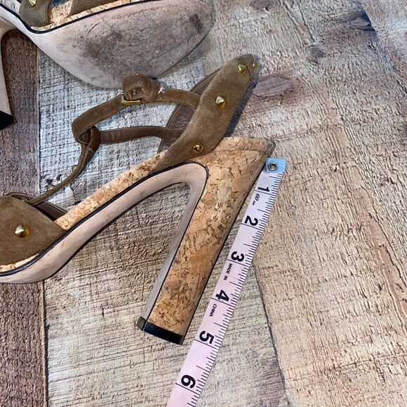 Gucci Women's Jacquelyne Studs Suede Platform Sandal - Picture 9 of 16